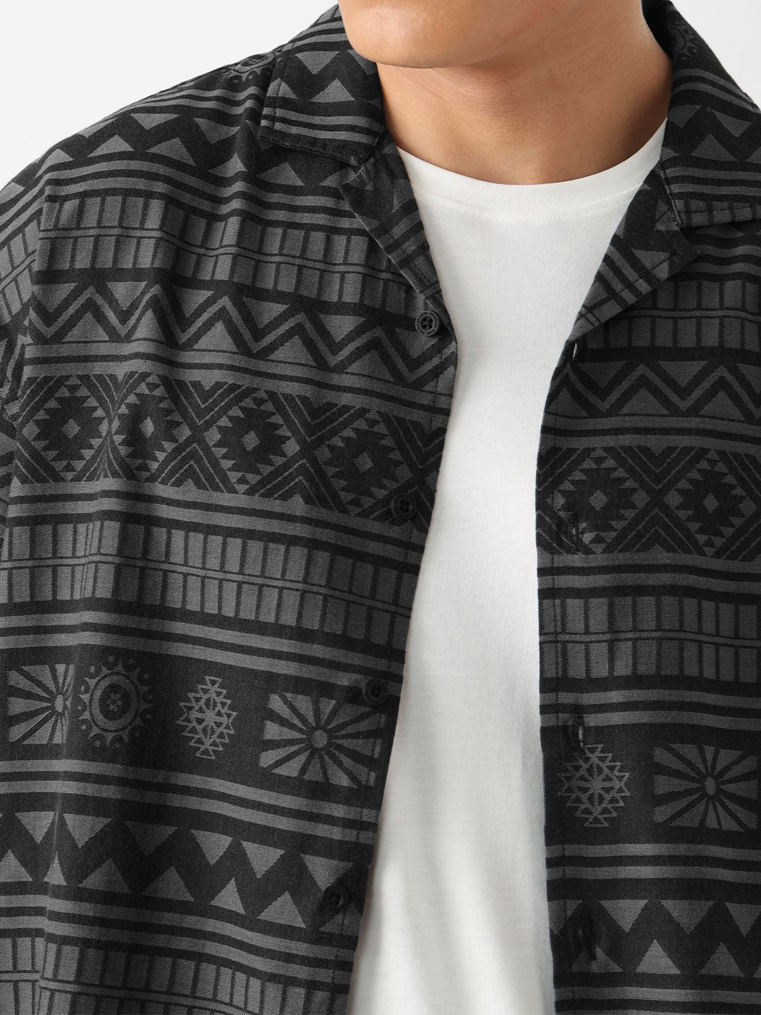 Oversized Shirt: Maasai